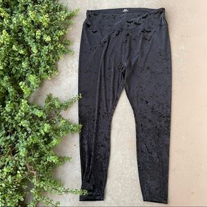 Good American Reversible Velour Crushed Velvet Leggings, Size 7 (4XL)